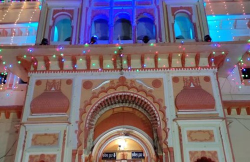 Orchha Hotel | Cozy Shri Ramraja Guest House: Family & Pet Friendly Stay