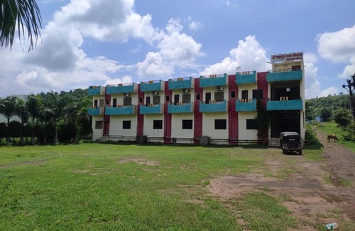 Hingoli Cabin | Comfortable Stay at Shri Sadguru Bhaktnivas, Hingoli