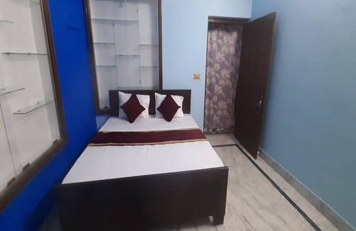 Faizabad House | Shri Tulsi Ram Sadan Home Stay