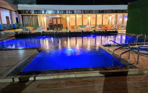 Marhi Hotel | Guest Rated 10/10: Shriji Resort with Pool & Breakfast