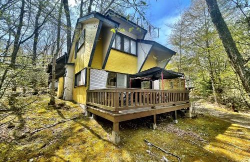 Tsumagoi Cabin | Discover Shurin: Spa Retreat with Exceptional Guest Ratings