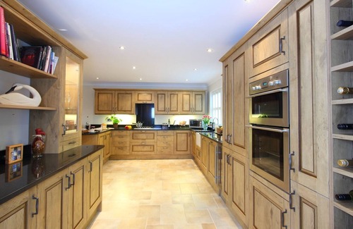 Beamish House | Elegant 5-Star House with Private Garden & Spa Amenities
