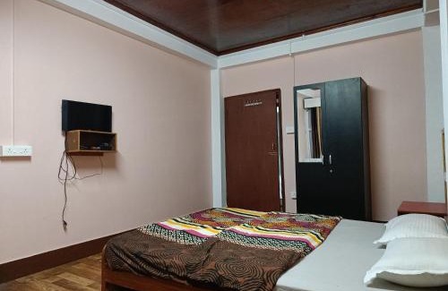Gangtok Apartment | Family-Friendly Stay at Shyar Sikkimese Guest House