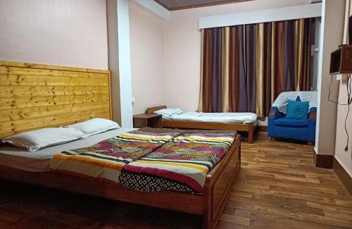 Gangtok Apartment | Family-Friendly Stay at Shyar Sikkimese Guest House