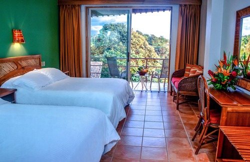 Manuel Antonio Resort | Explore Si Como No Resort: Spa & Wildlife Refuge Awaits