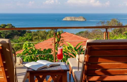 Manuel Antonio Resort | Explore Si Como No Resort & Wildlife Refuge: 4-Star Paradise