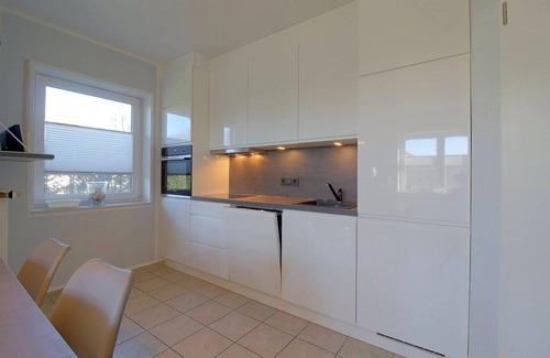 Cappel-Neufeld Apartment | Pet-Friendly Ocean View Apartment: Deichnah SI5-01
