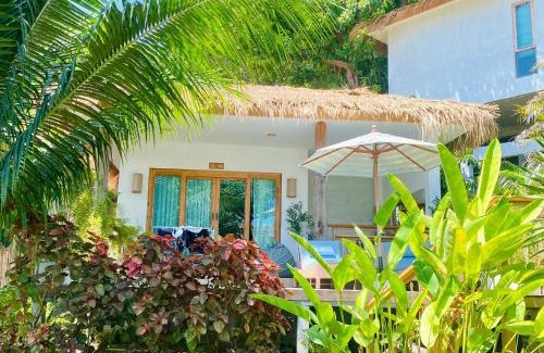 Ko Pha-ngan Resort | Relax at Siam Cookies Cottage: Oceanfront Bliss Awaits