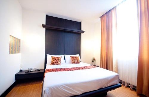 Lat Yao Hotel | Family-Friendly Stay at Siam Paradise Entertainment Complex