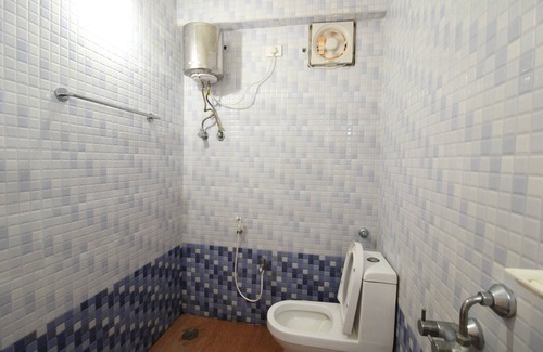 Gopalapuram Hotel | Highly Rated Sibi Lodge with Breakfast & Child-Friendly Amenities