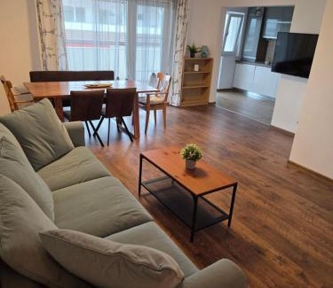 Selimbar Apartment | Mountain View Penthouse in Sibiu - Rated 10/10, Family-Friendly