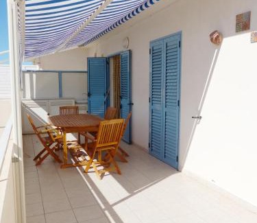 Casuzze Apartment | Pet-Friendly Getaway at Siciliacasevacanze - Ulivi
