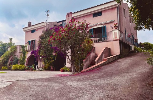 Zafferana Etnea House | Sicilian experience between sea and Etna in traditional style family villa