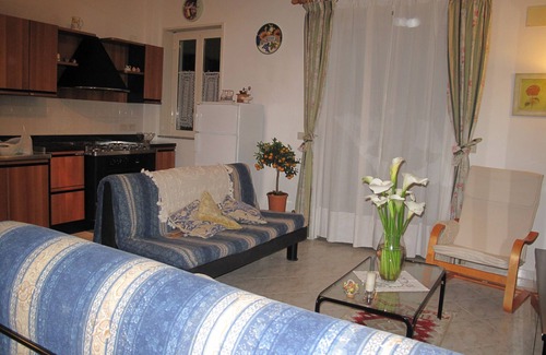 Stazzo Apartment | Bright Oceanfront Apartment in Sicily for Year-Round Getaways