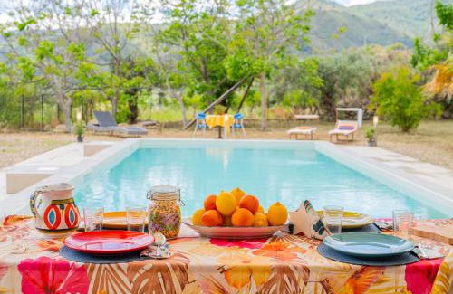 Mitogio Villa | Ideal Sicily Stone Cottage with Oceanfront Pool & Breakfast