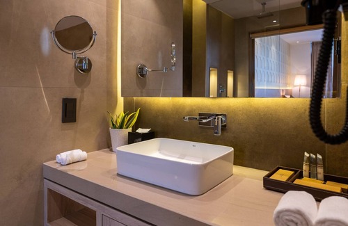 Siddharthanagar Hotel | Enjoy a Relaxing Stay at Siddhartha Vilasa Hotel