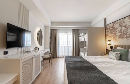 Evrenseki Resort | Relax at Side Breeze Hotel - All-Inclusive 5-Star Retreat