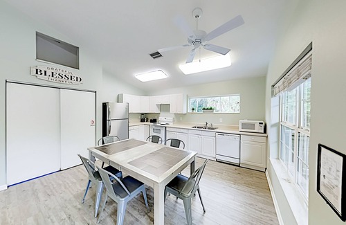 Tarpon Springs House | Duplex Retreats with Private Pools and Modern Amenities