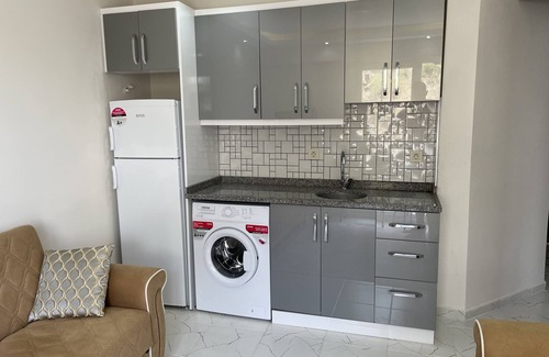 Gokceada Apartment | Top-Rated Sidelya Apart: Family-Friendly with Kitchen & Breakfast