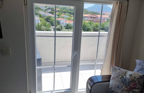 Gokceada Apartment | Top-Rated Sidelya Apart: Family-Friendly with Kitchen & Breakfast