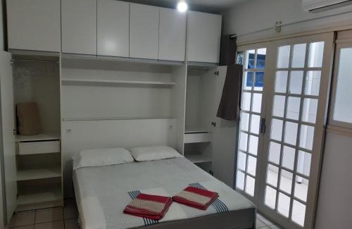 Barra da Lagoa Apartment | Discover Sieber's Residence: Ocean View & Pet-Friendly Stay