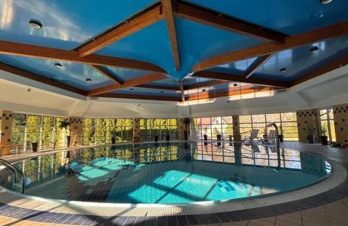 Kamien Krajenski Hotel | Discover Siedlisko Żurawie: Oceanfront Retreat with Pool