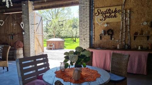 gmina Puchaczow House | Enchanting Siedlisko Bolek with Ocean View & Hot Tub