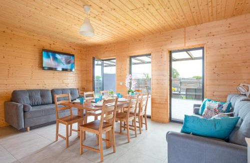 Jantar House | Discover SIEDLISKO JANTAR Resort&Spa: Oceanfront Retreat