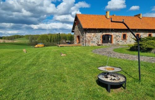 Jablonowo Apartment | Explore Siedlisko Mazury: Pet-Friendly Retreat with Hot Tub