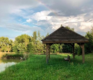 gmina Wizna House | Unforgettable Siedlisko na Wzgórzu: Pet-Friendly Retreat