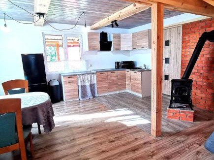 gmina Rossosz House | Siedlisko przy lesie Musiejówka