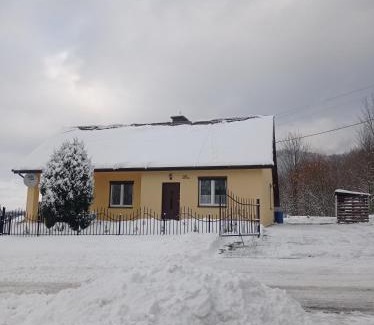 Nowa Wies House | Discover Sielankowy Domek: Pet-Friendly Retreat with Hot Tub