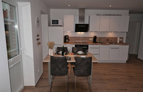 Greetsiel Apartment | Relax and Unwind at Sielzeit - Family-Friendly Retreat