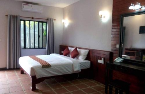 Siem Reap House | Pet-Friendly Eecfc Home Stay with Hot Tub & Perfect Score