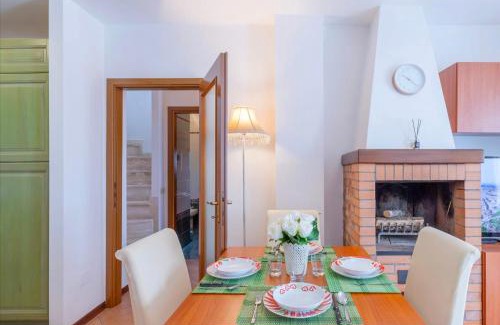 Taverne d'Arbia Apartment | Beautiful Siena Apartment with Splendid Terrace & Child-Friendly