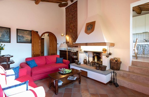 Siena Villa | Exclusive Siena Villa: Private Pool & Spa Retreat in Tuscany
