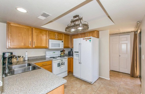 Apache Junction Condo | Discover Sierra Abode: Your Desert Escape Awaits