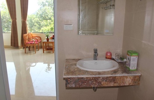 Hoa Lu Hotel | Perfect Sierra Homestay: Spa, Restaurant & 10/10 Reviews