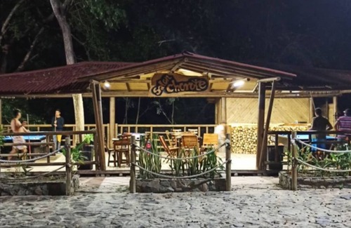 Santa Marta Cabin | Cozy Sierra Limón Single Room - Pet Friendly & Spa Amenities