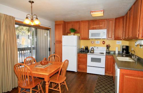 Mammoth Lakes House | Family-Friendly Retreat at Sierra Park Villas #29