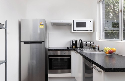 Sale Hotel | Discover Comfortable Stays at Siesta Central Apartments
