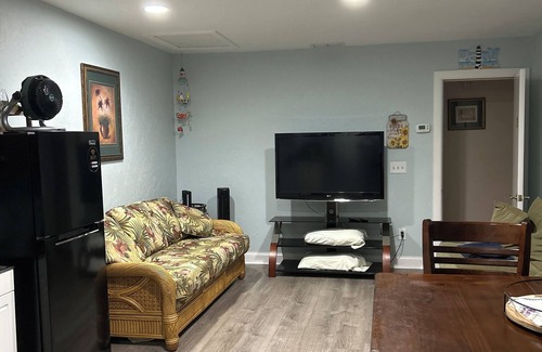 Riverview Estates House | Relaxing Siesta Key Retreat with Heated Pool & Ocean View