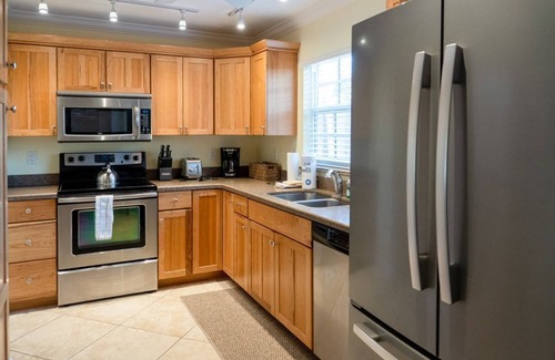 Siesta Key Hotel | Experience Siesta Key Inn: Guest Rated 9.8 with Ocean Views
