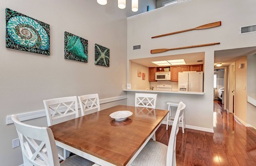 Siesta Key House | Idyllic Siesta Key with Private Beach Access & Pool