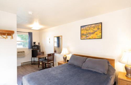 Colfax Hotel | Pet-Friendly Comfort at Siesta Motel in Colfax, WA