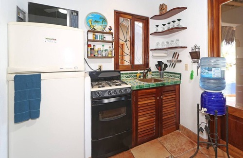 North End House | Guest Rated 10/10: Siete Palmas with Pool & Kitchen