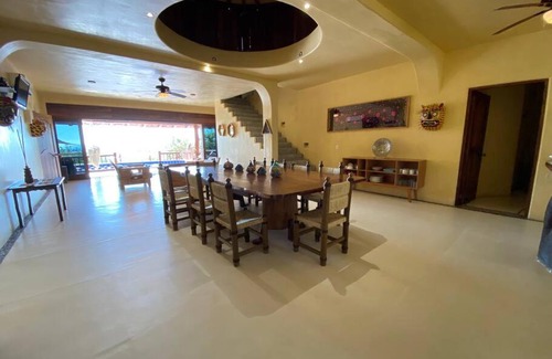 Zihuatanejo de Azueta House | Top-Rated Siete Piedras Beachfront Village with Pool & Oceanview
