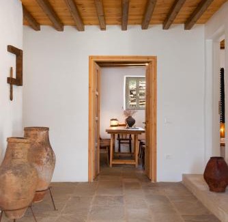 Apollonia Villa | Exceptional Sifnos Themonies: 4-Star Pet-Friendly Retreat