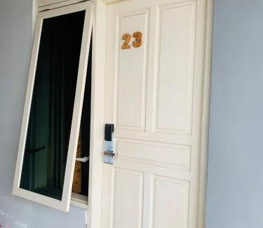 Depok Hostel | Sighma Pugeran Premiere