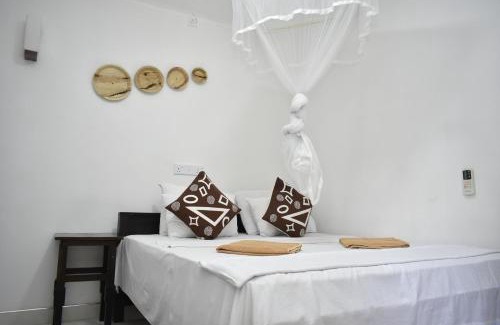 Sigiriya House | Unforgettable Stay at Sigiri Rock Side Home with Breakfast